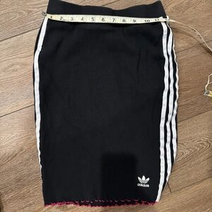 Adidas pencil skirt size S